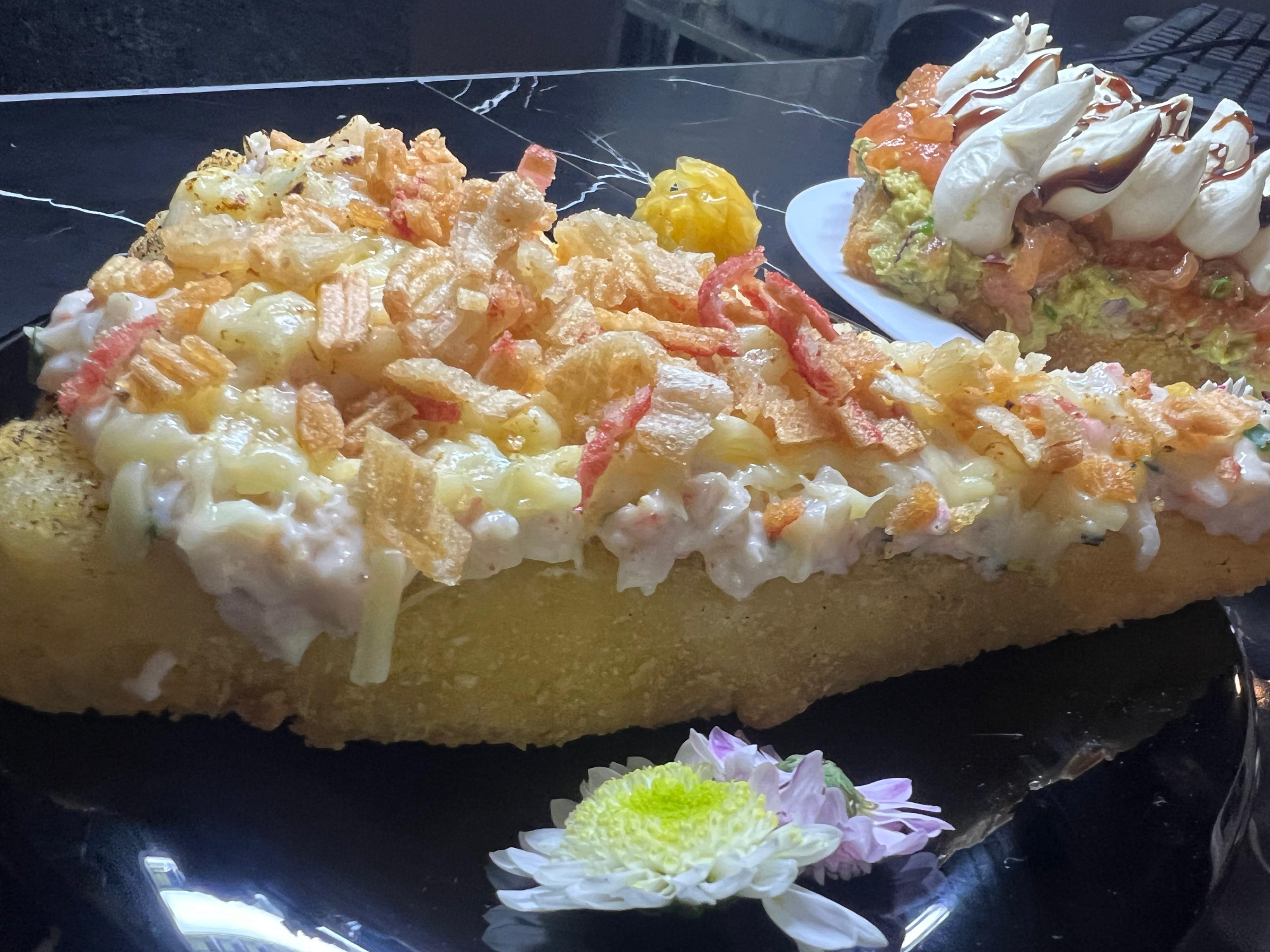 SUSHI PIZZA DE KANIKAMA Y LANGO