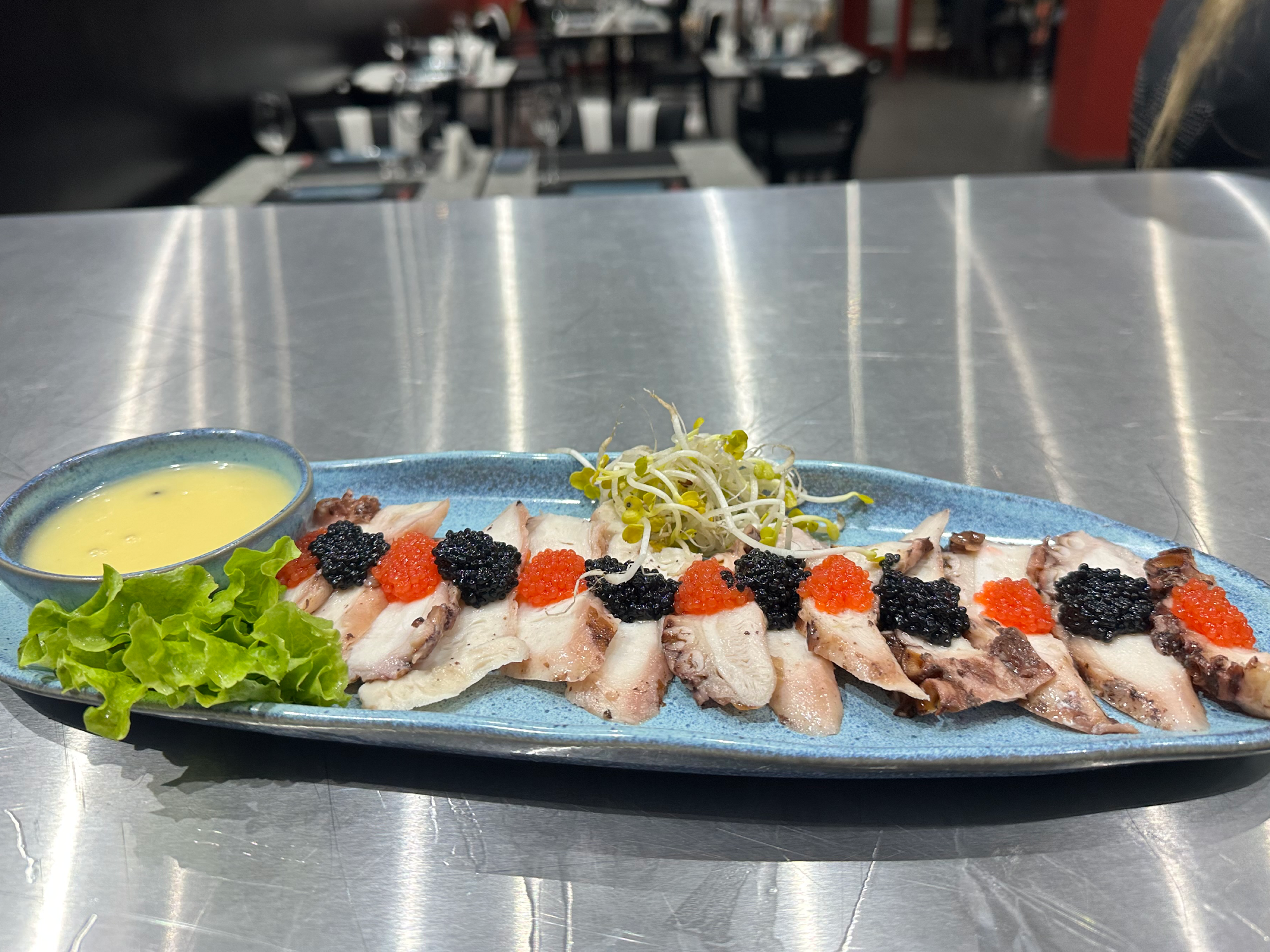 Tiradito de pulpo x 12
