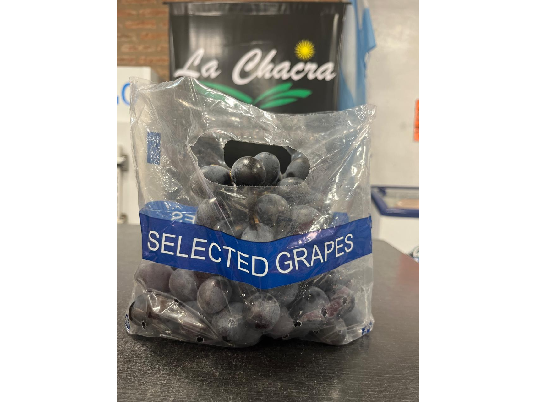 UVA NEGRA SELECCION EN BOLSITA DE 1 KG APROX
