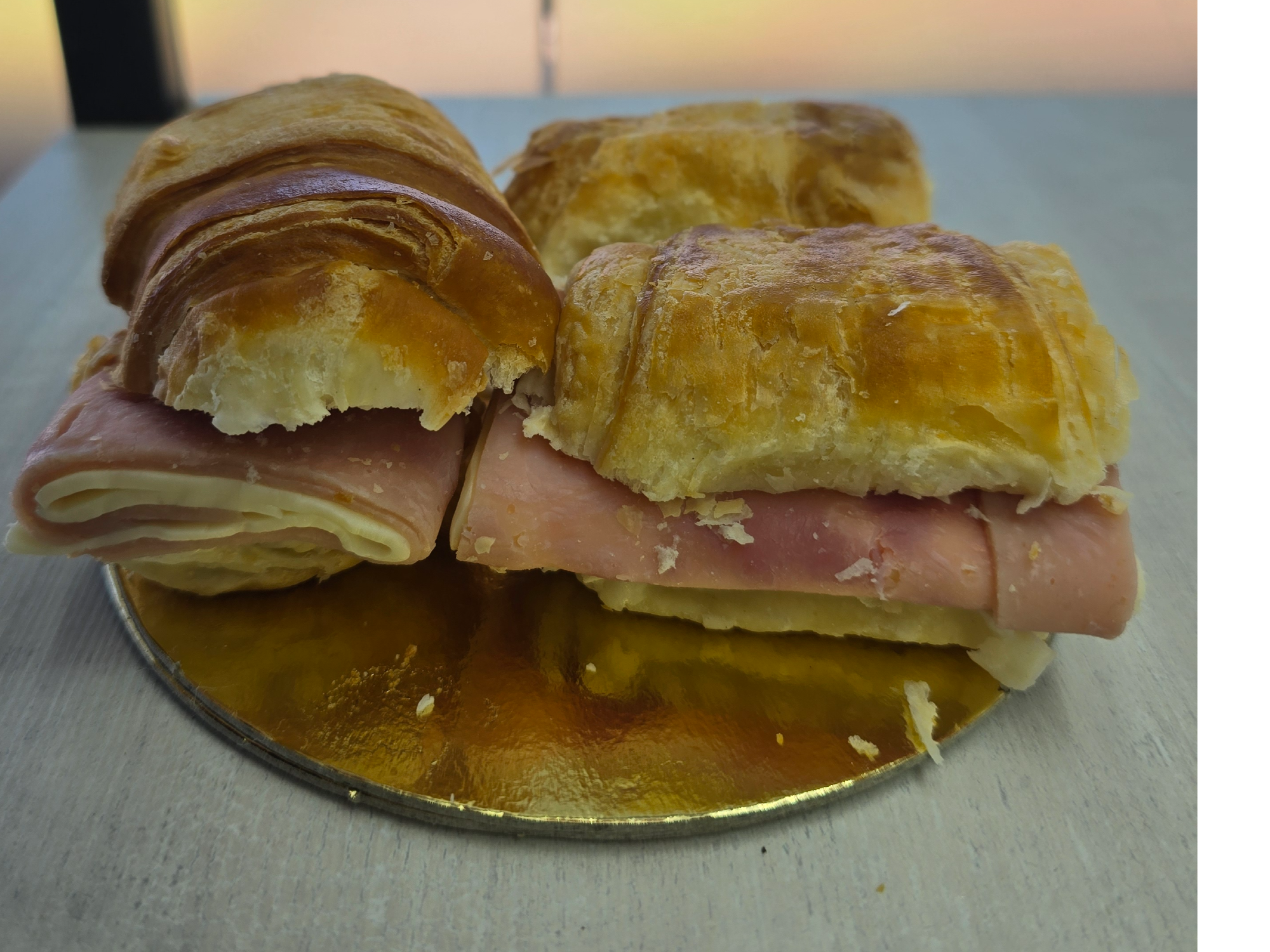 Locatellis con jamón y queso