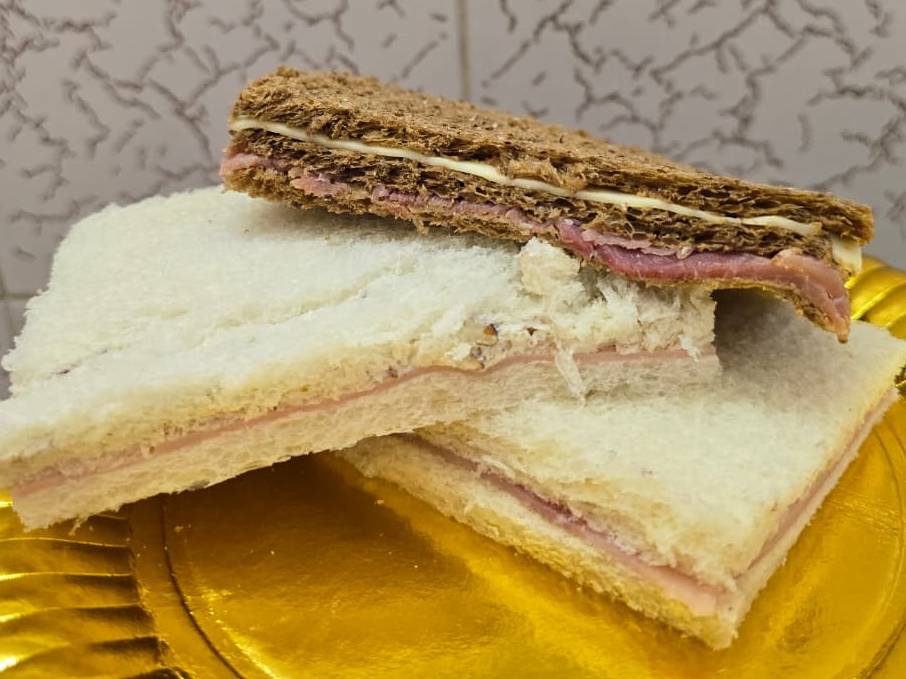 Miga: Jamón y Tomate