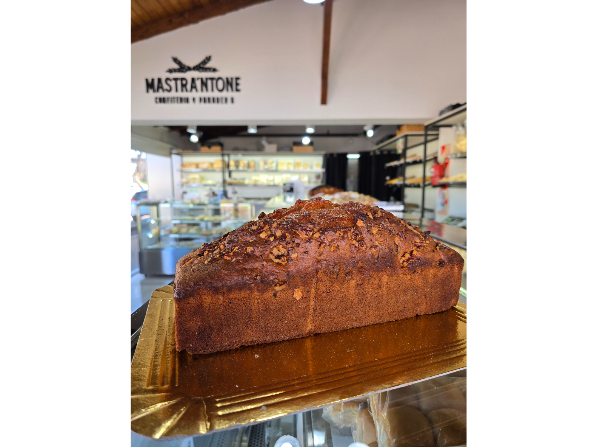 Budín con Nueces por porción (kilo)