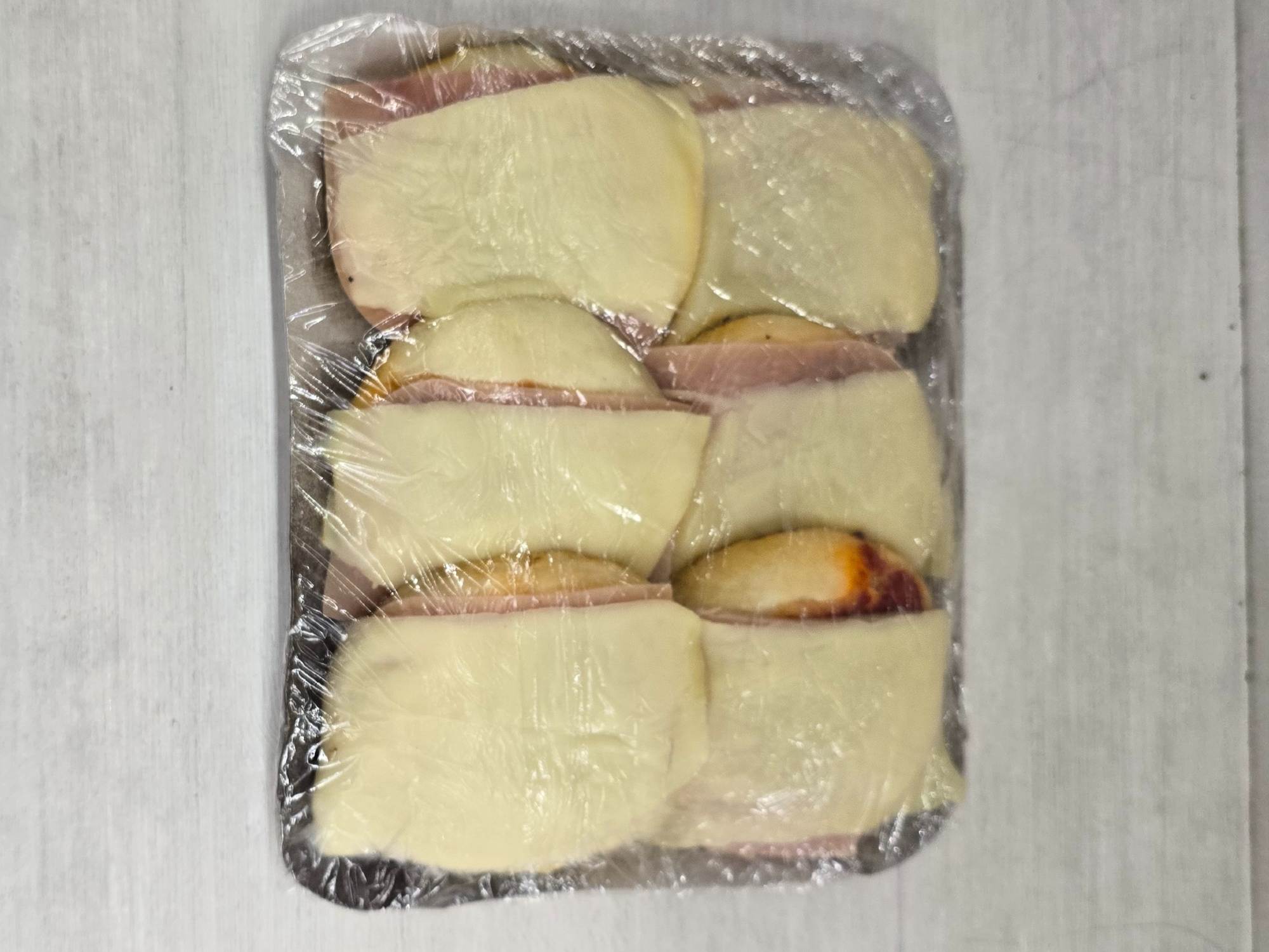 Pizzetas con Jamón y Queso