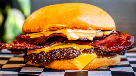 PROMO MUNDIAL HAMBURGUESA DOBLE