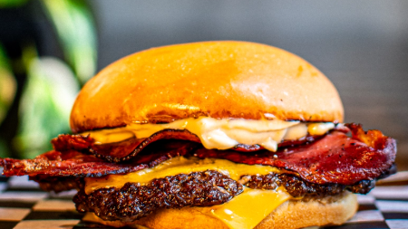 PROMO MARTES Y DOMINGOS HAMBURGUESA DOBLE