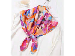 Pañuelo Seda con flores y hojas e