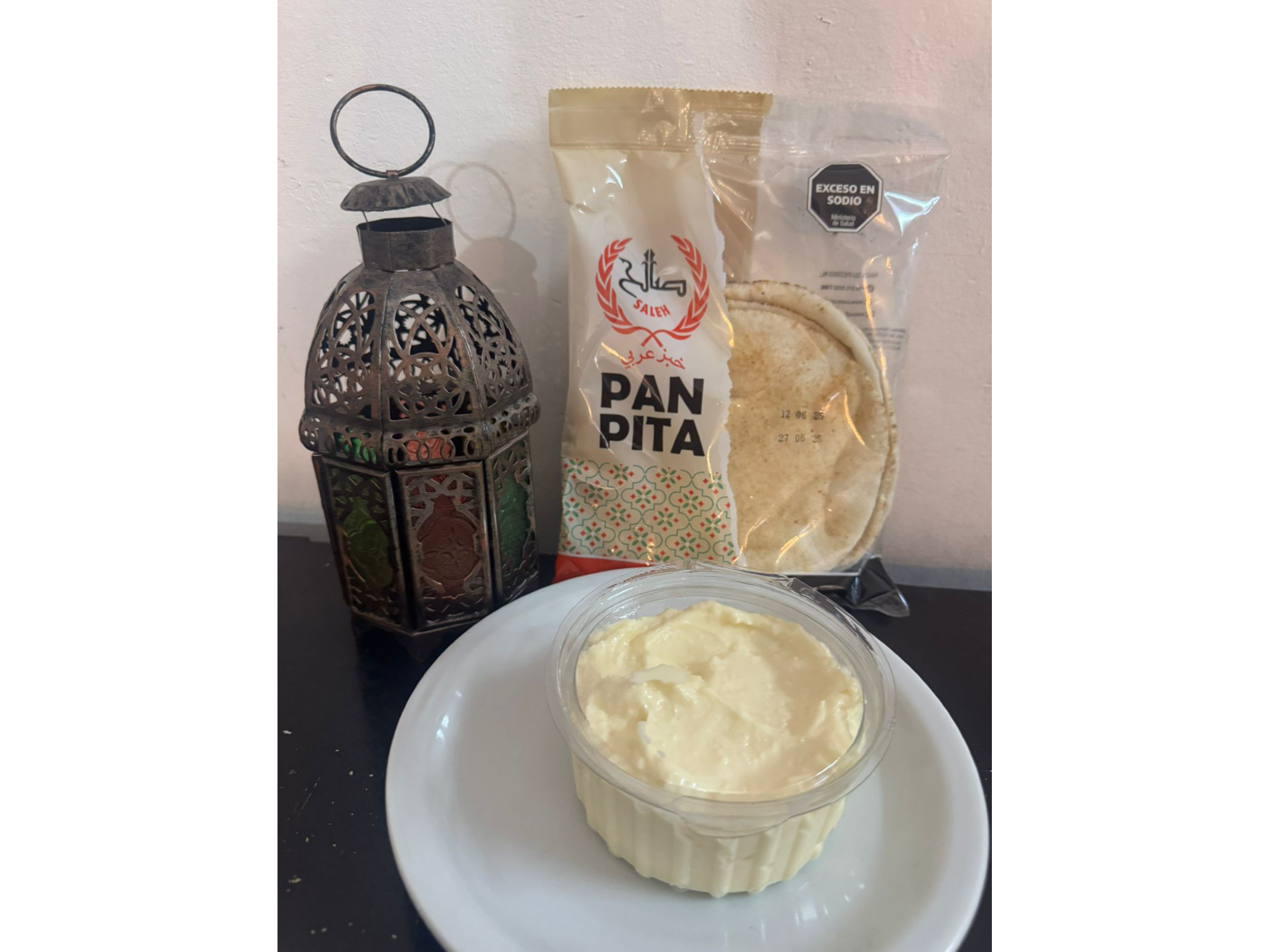 PAN PITA Y CREMA DE AJO