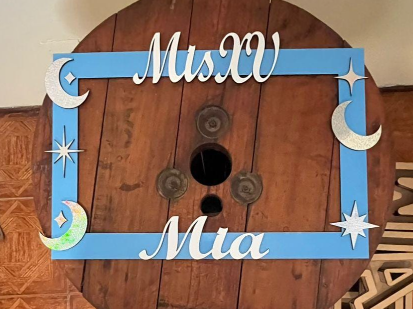 CUADRO 80  X 50 CM MDF + VINILO