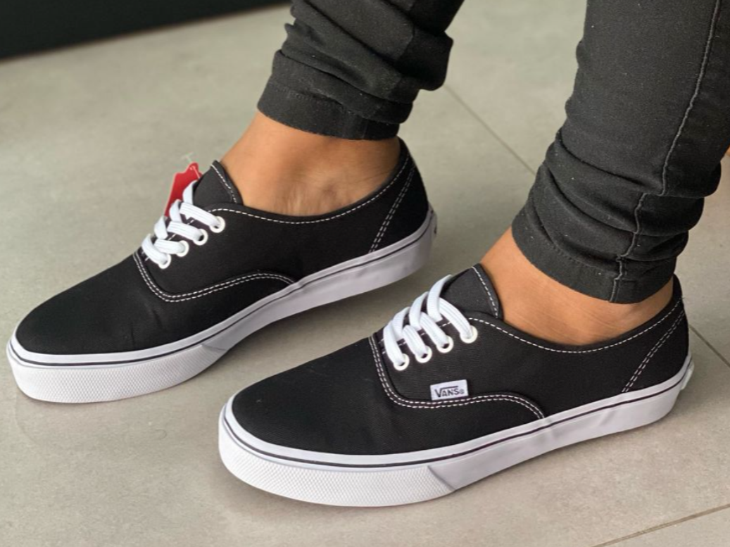 Vans Authentic - Negras