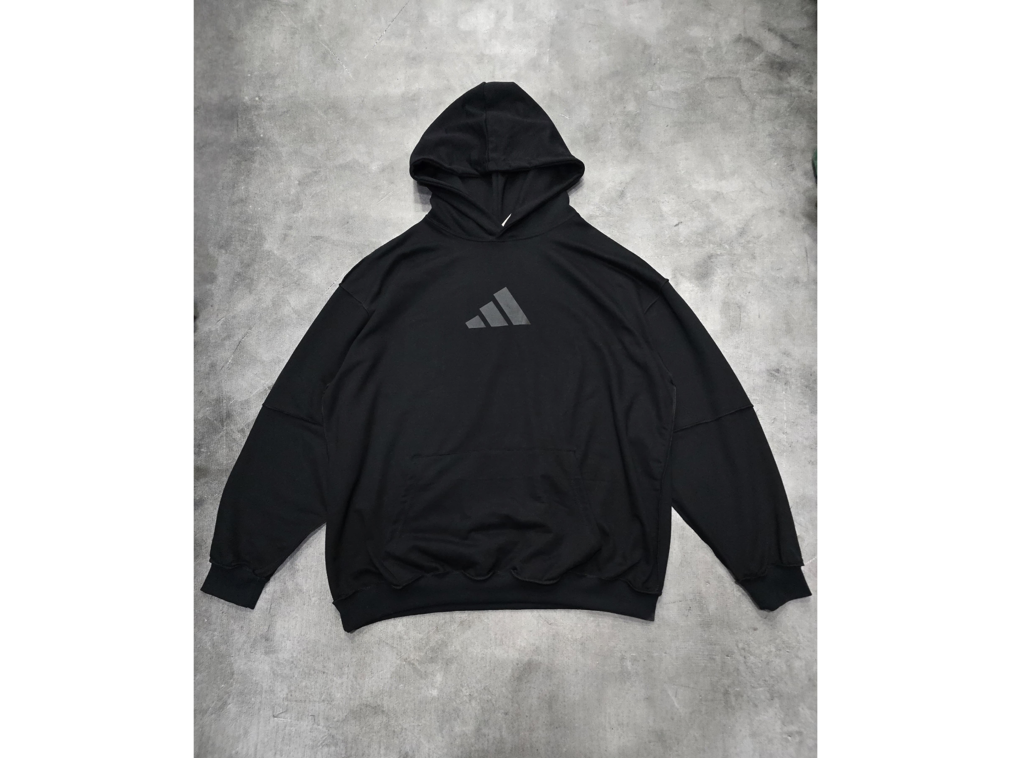 CANGURO ADIDAS OVERSIZE