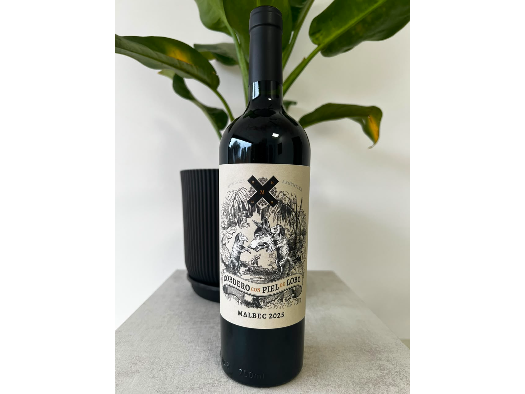 Vino Malbec Cordero con Piel de Lobo