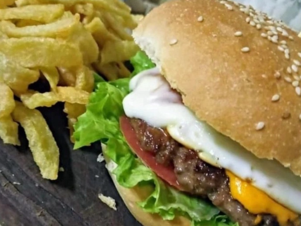 2 Hamburguesas 🍔🍟 (Copia)