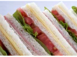 Jamón tomate y lechuga