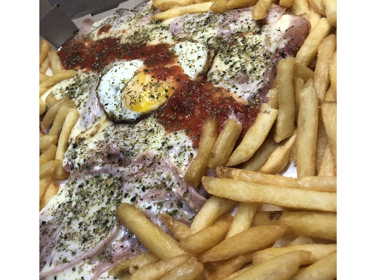 Milanesa napolitana con papa fritas