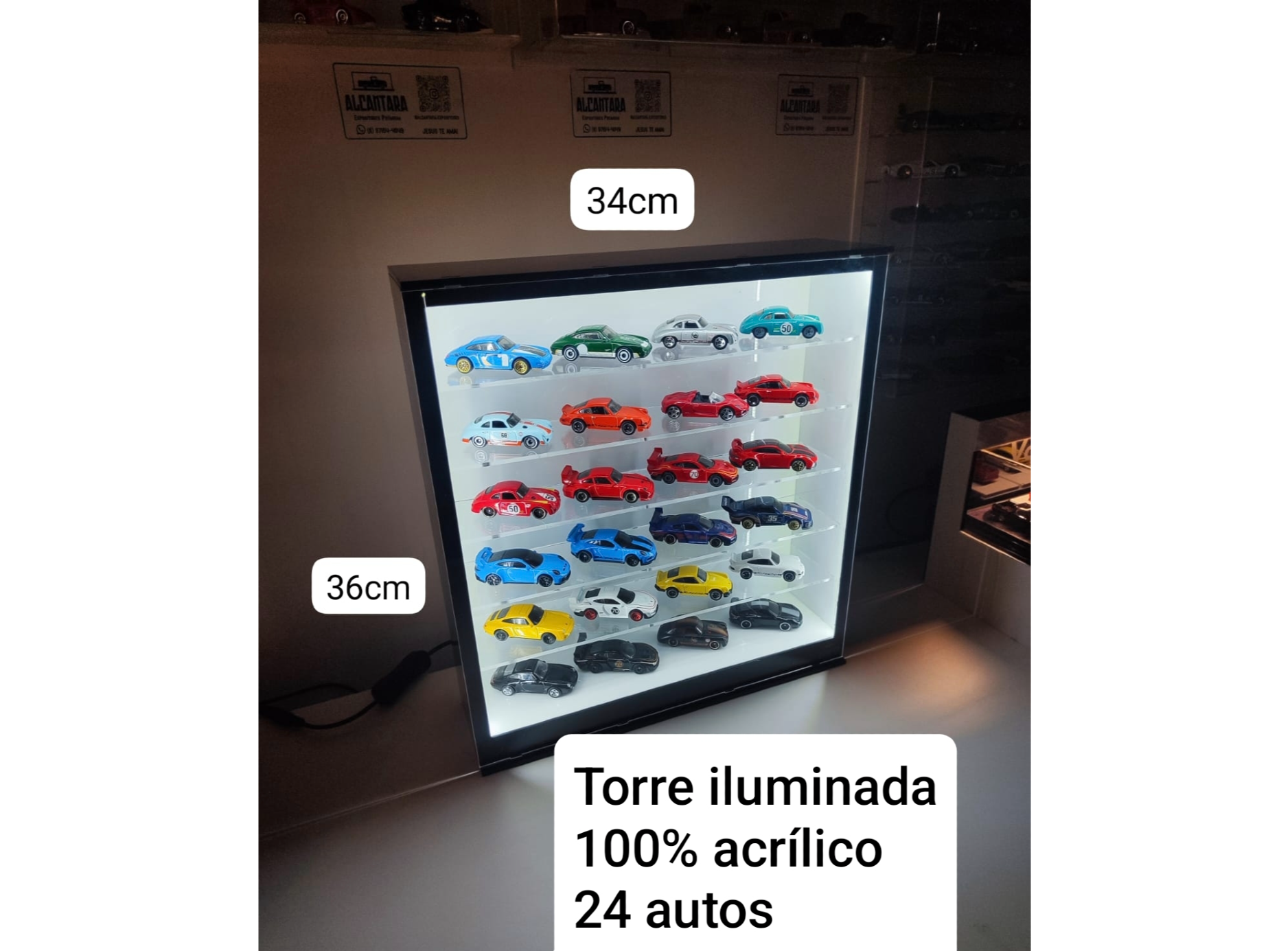Expositor para 24 autos con iluminación