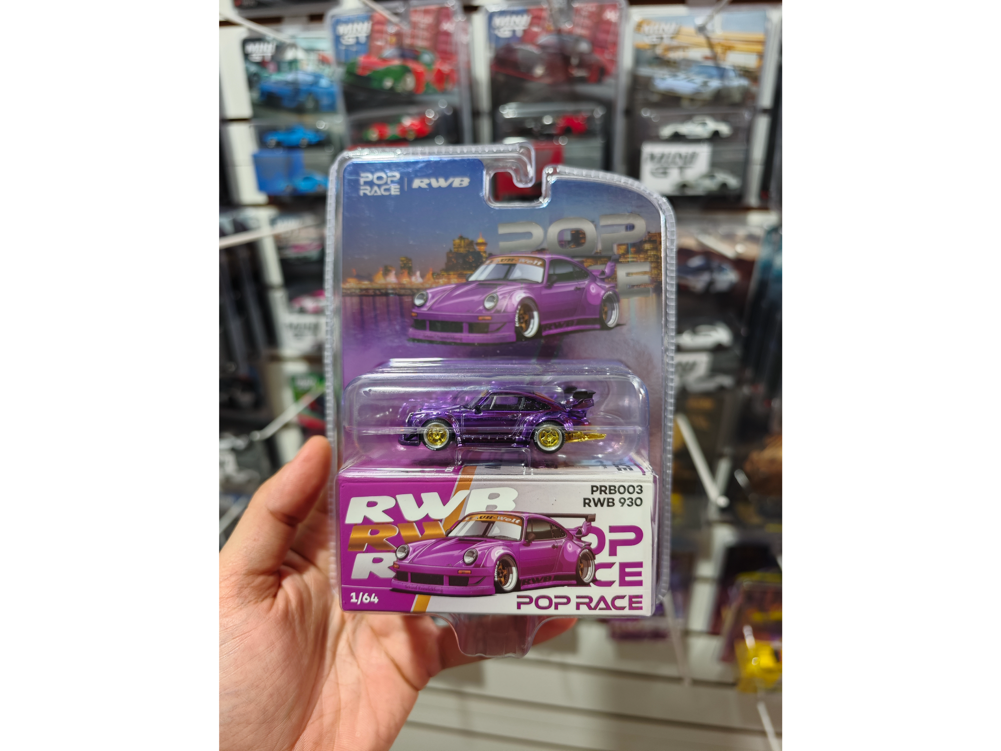 Porsche 930 RWB Vancouver Event - violeta cromo