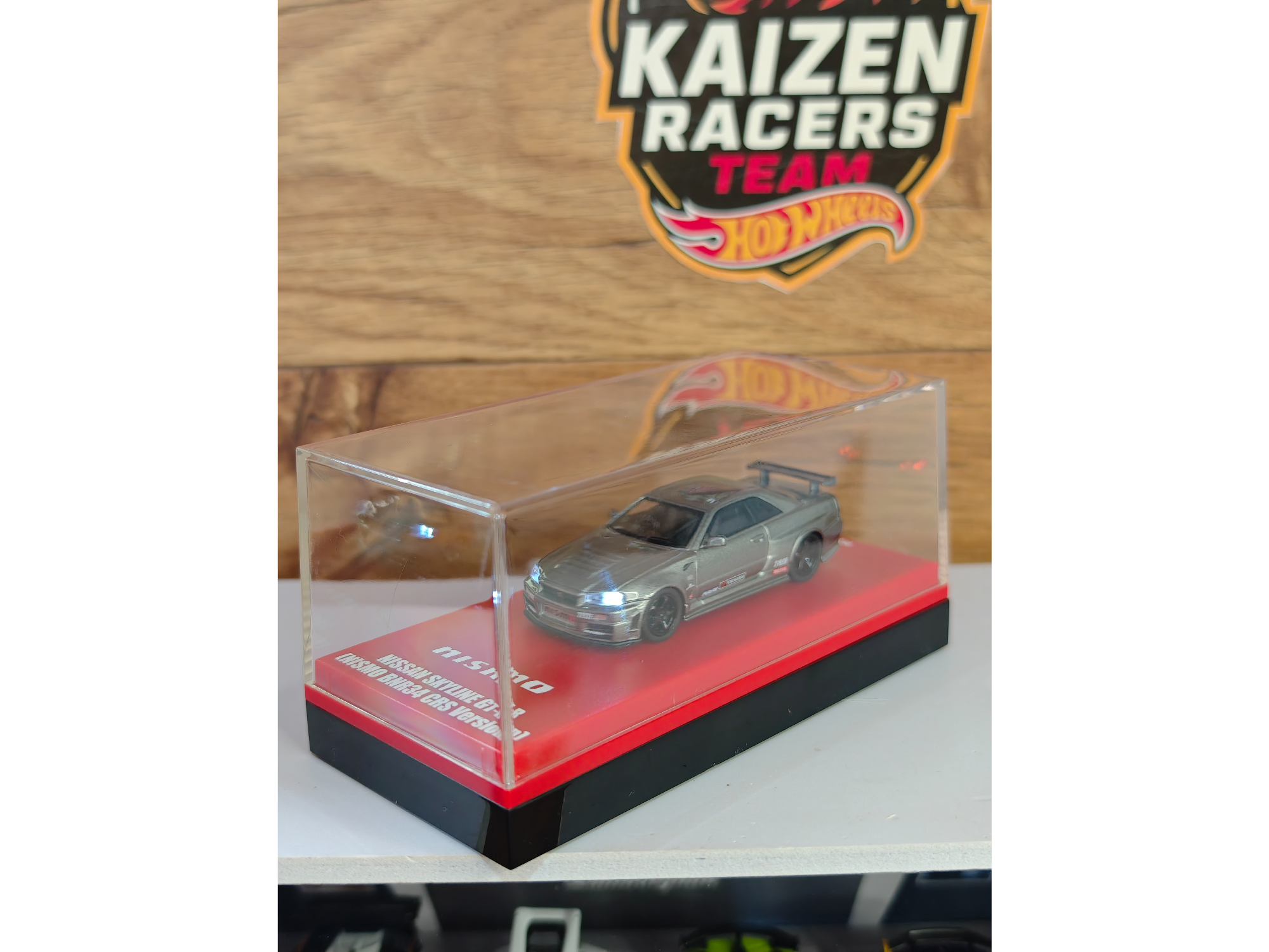 Nissan Skyline GT-R R34 Nismo + Base