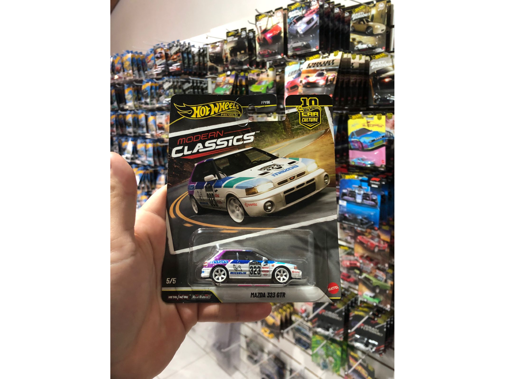 Mazda 323 Gtr