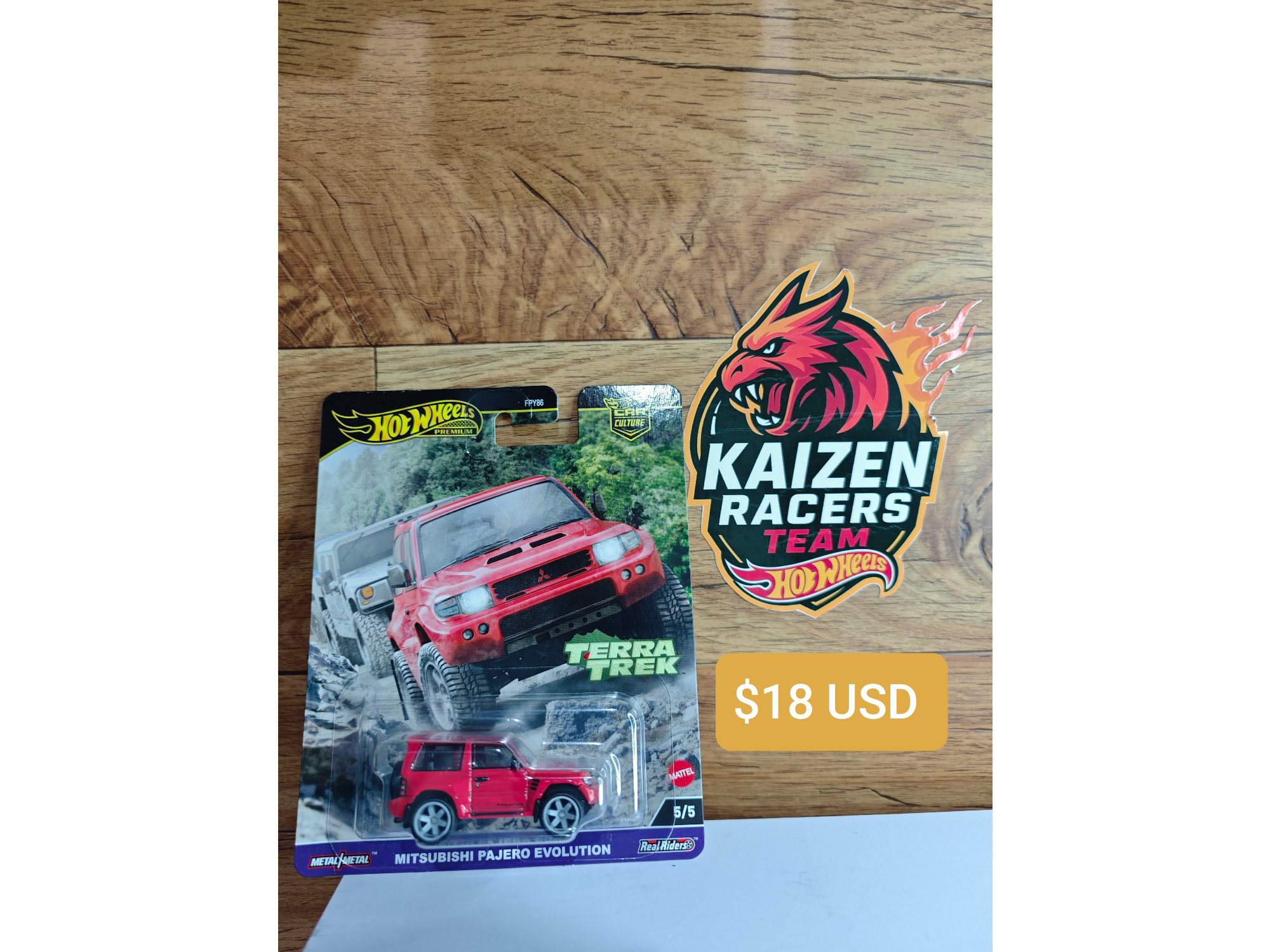 Mitsubishi Pajero Evolution roja