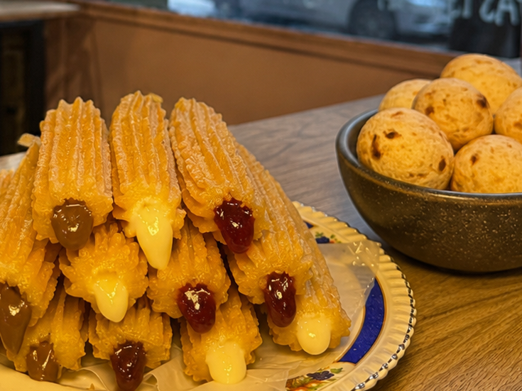 12 Churros + 400 gr chipa + envío gratis