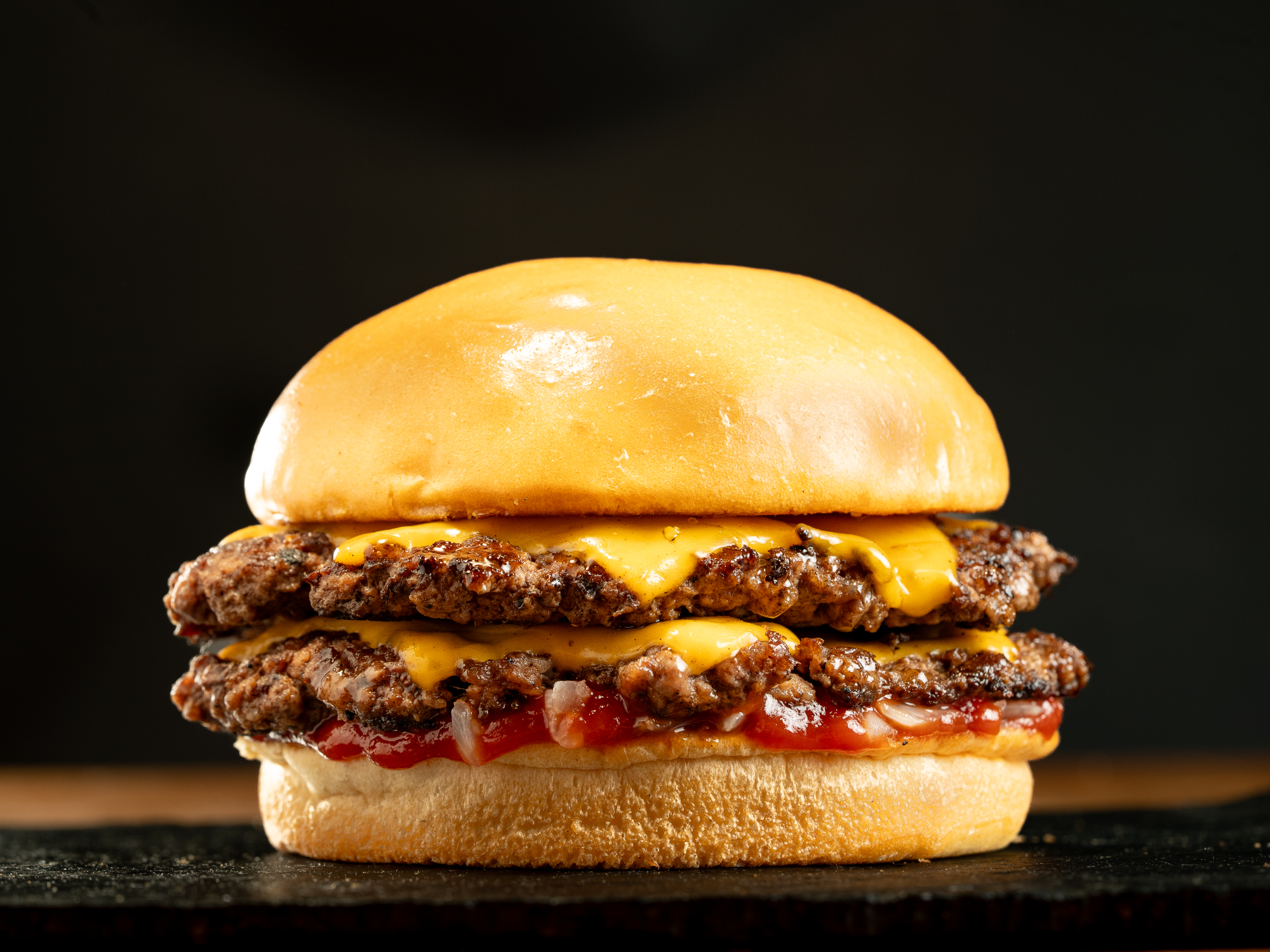 CHEESE BURGER DOBLE de Weiss Nueva Cordoba