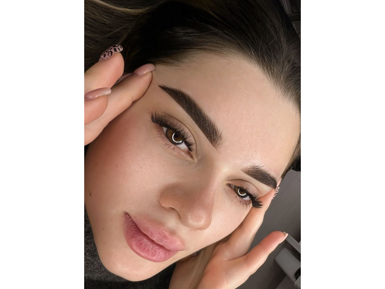 Microshading/ power brows de Beauty studio JulyG