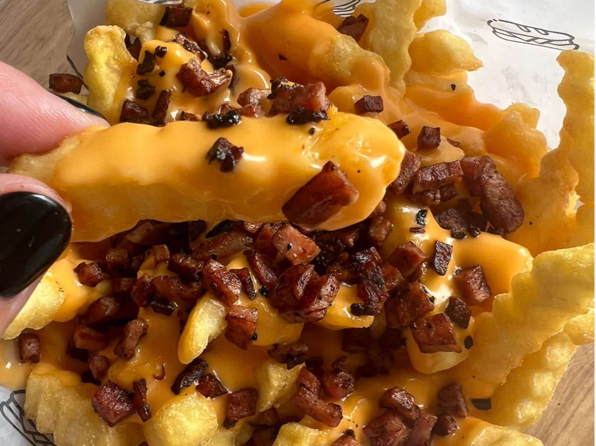 Papas crinckles con cheddar y bacon 🥓