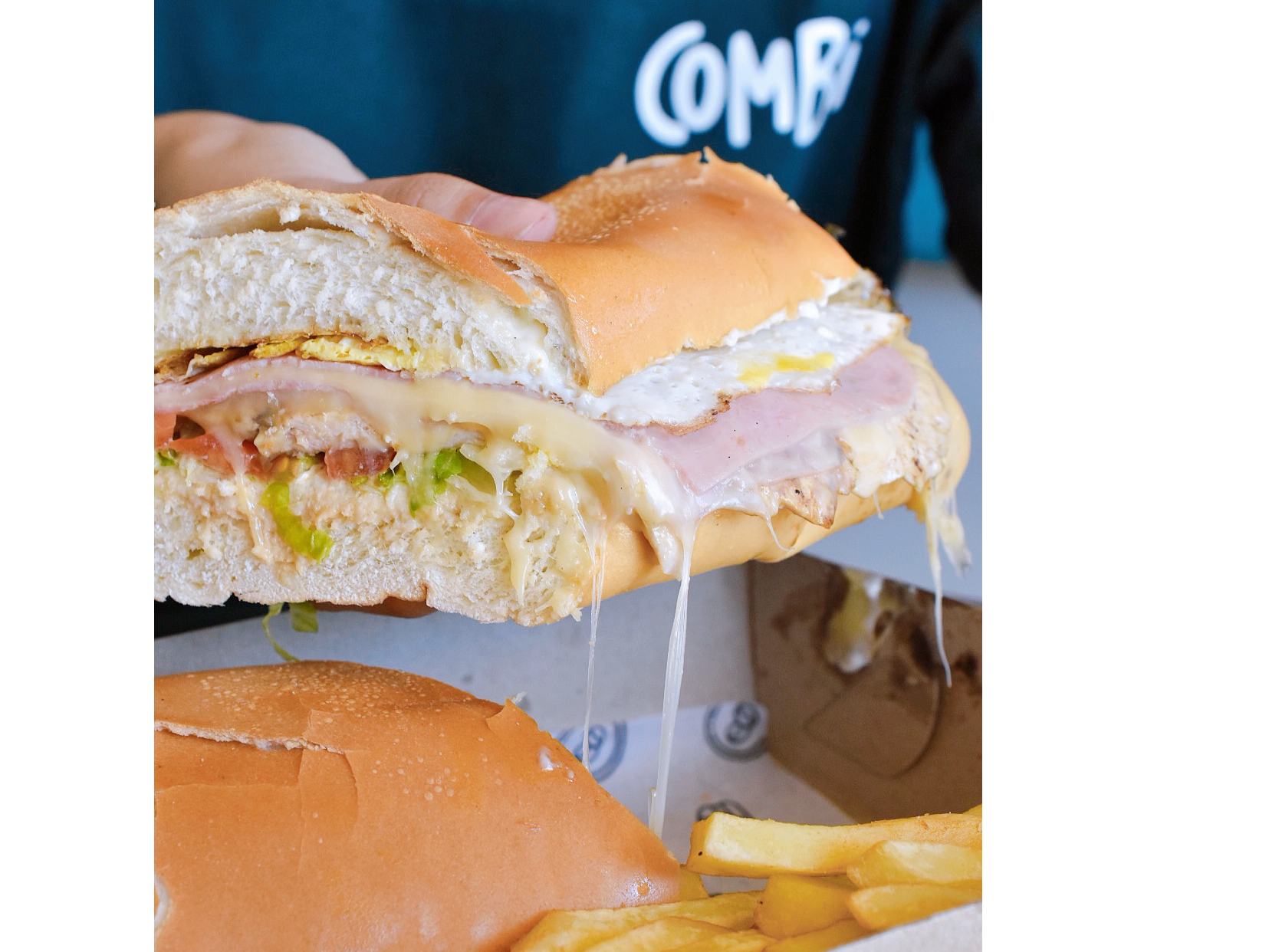 lomo de pollo pan clasico con mayo de palta