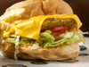 Burger Green (Veggie) + Papas + Lata