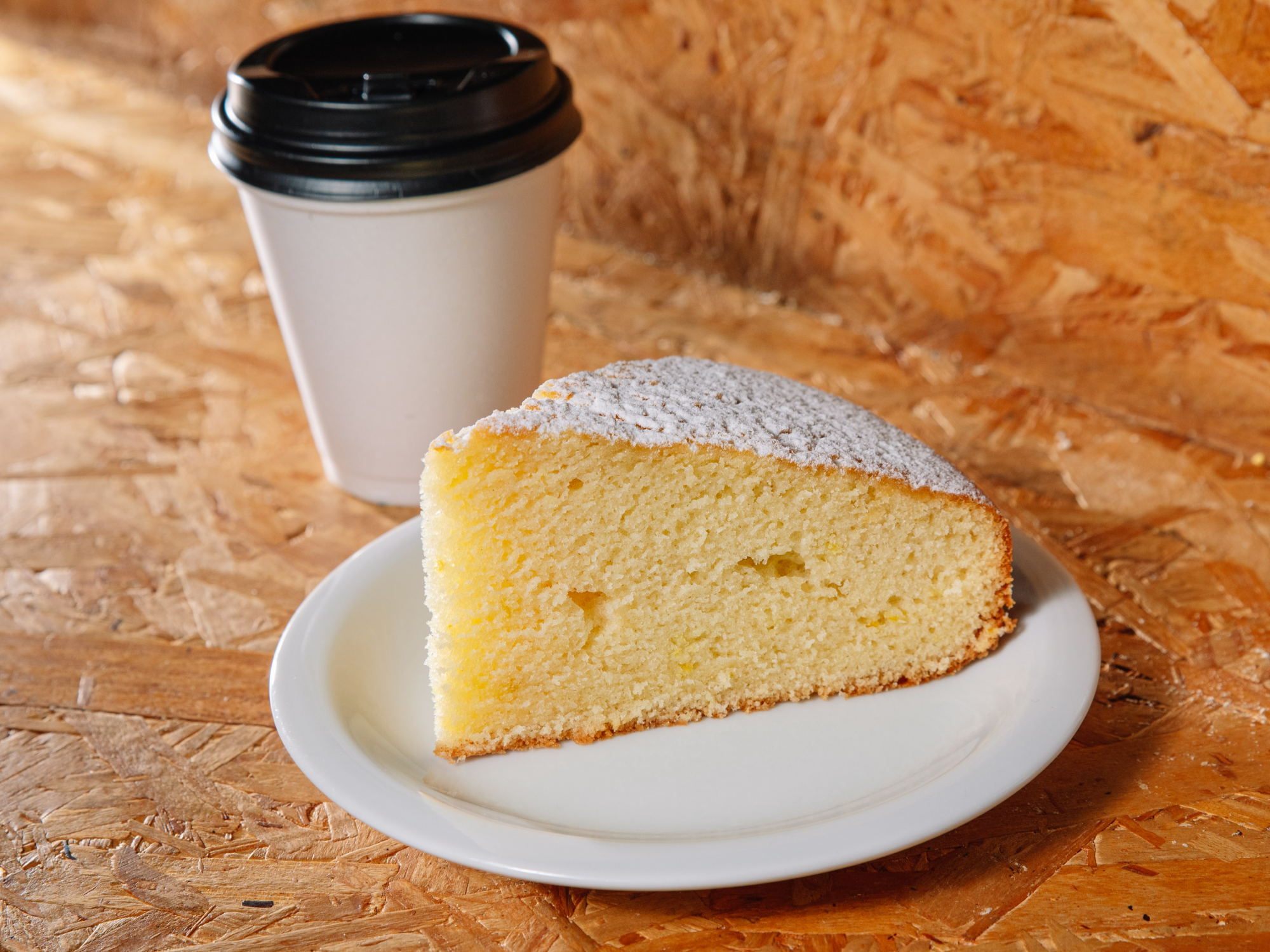 CAFÉ + PORCION DE BIZCOCHUELO