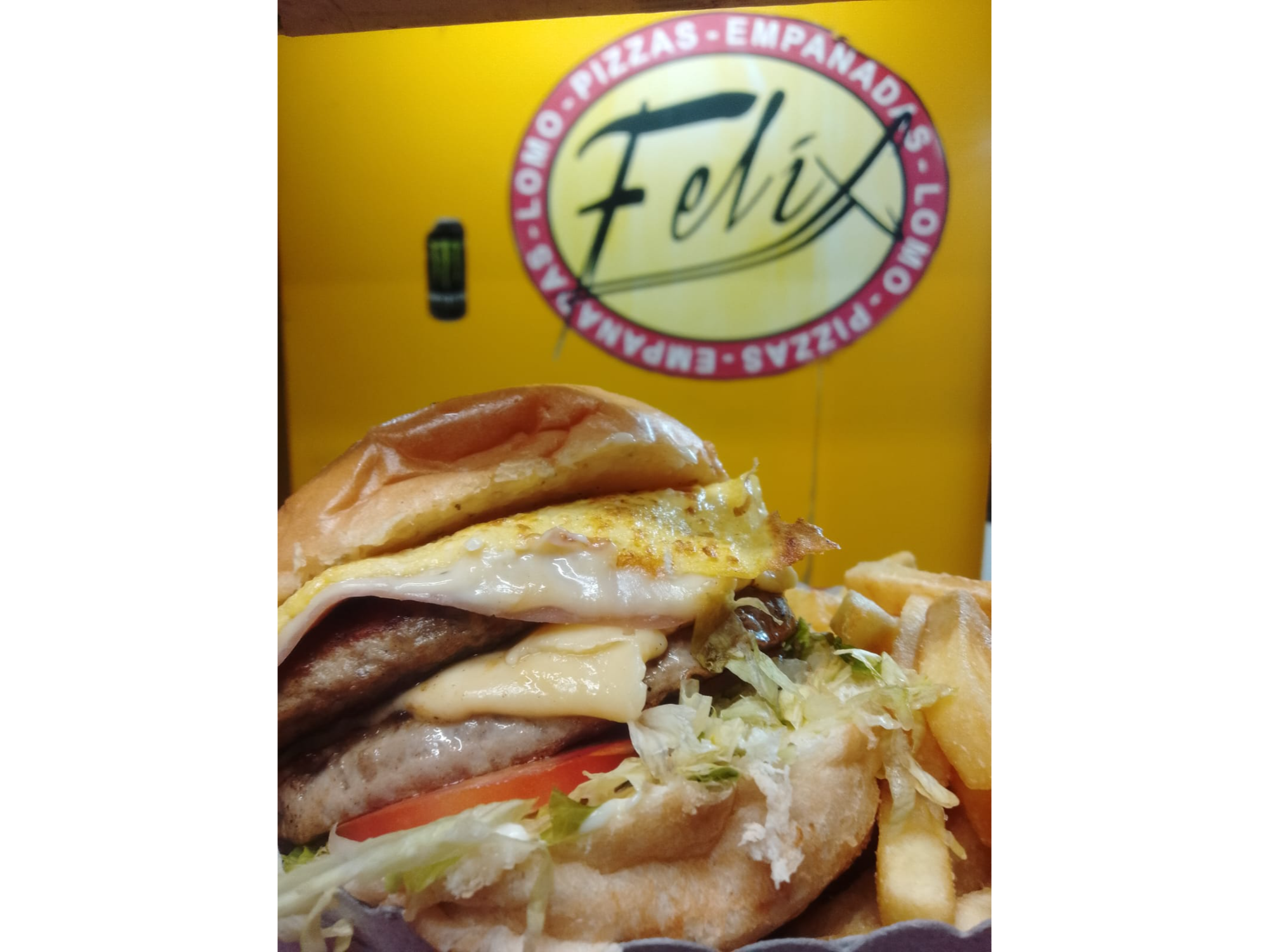 HAMBURGUESA COMPLETA