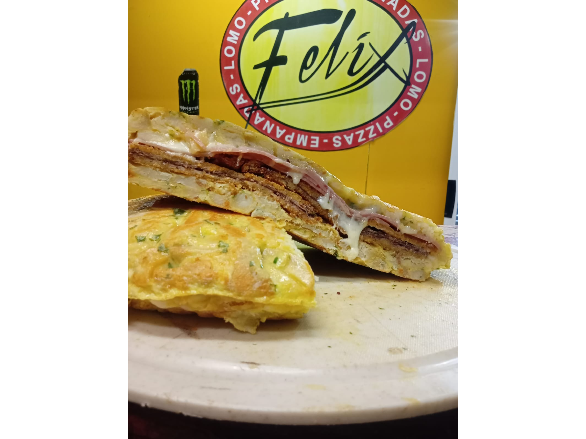 TORTILLA  RELLENA CON ENSALADA