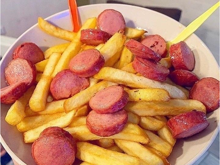 Salchipapa