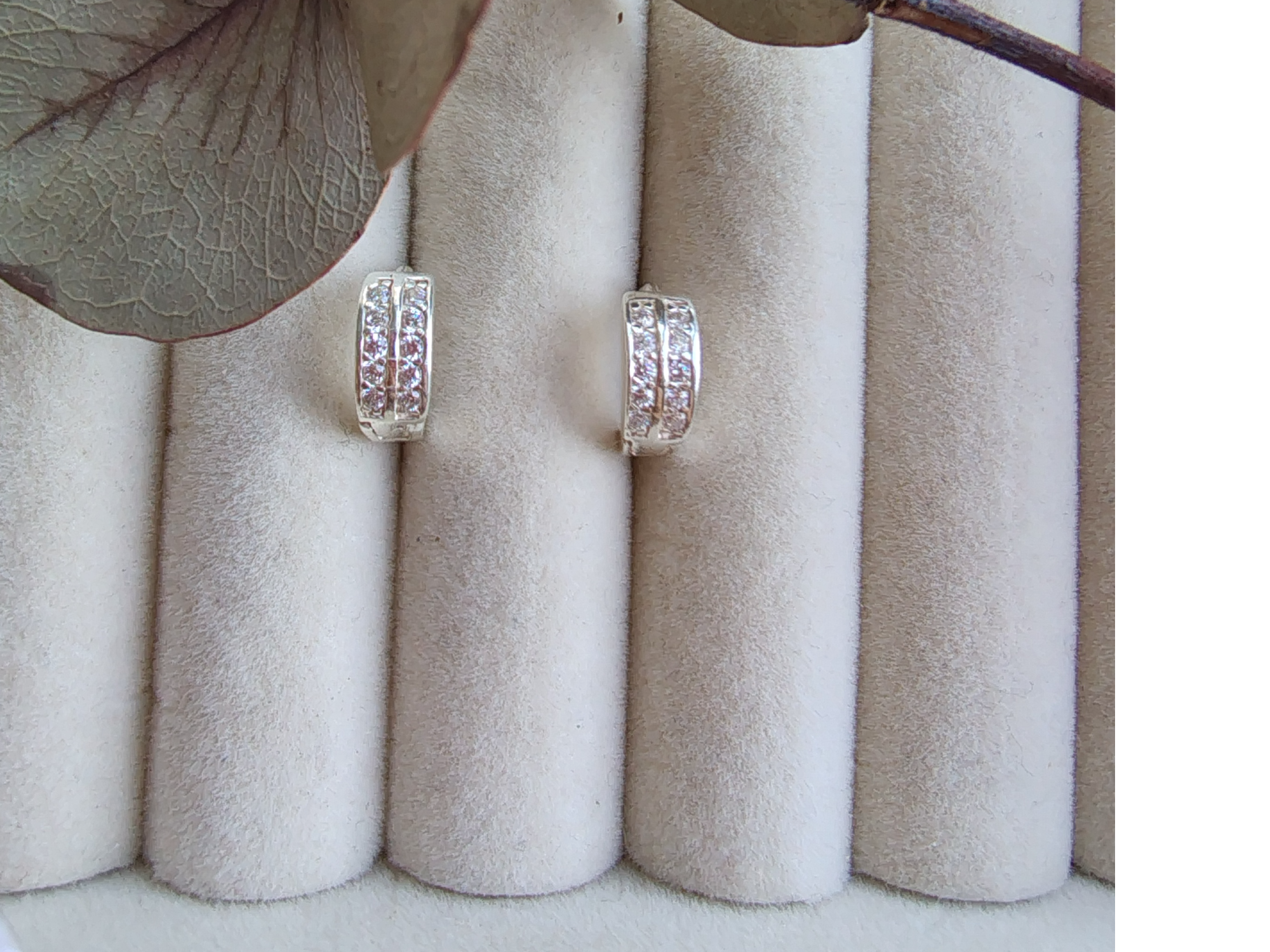 Argolla doble línea Strass