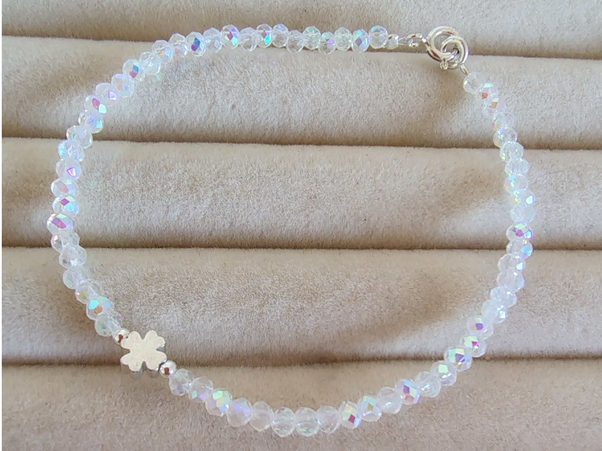 Bolita 3 mm  cristal y dije   trébol