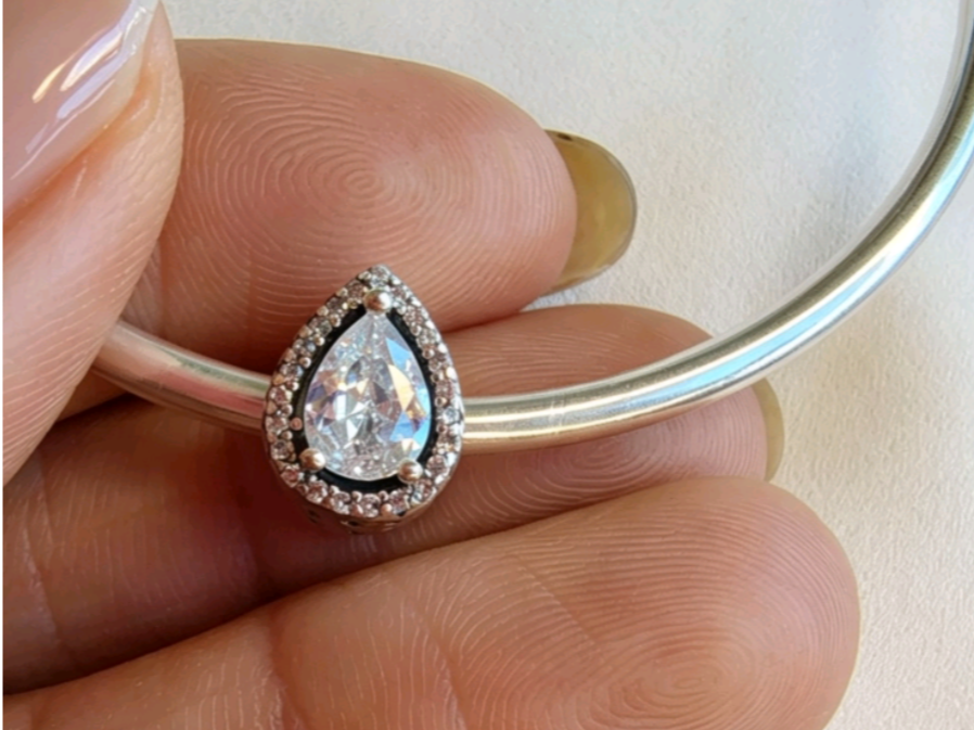 Charms gotita CH001