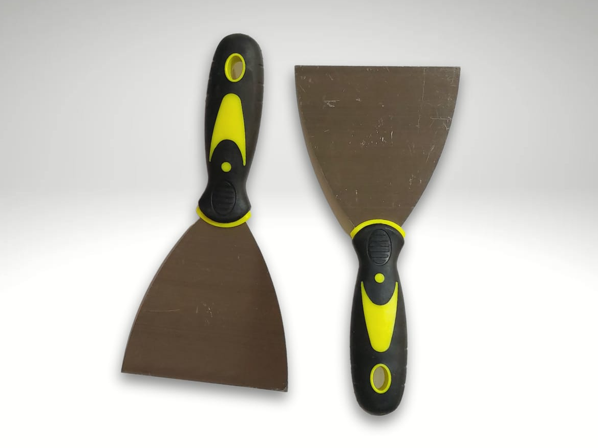 Espatula 4 pulgadas con mango de goma