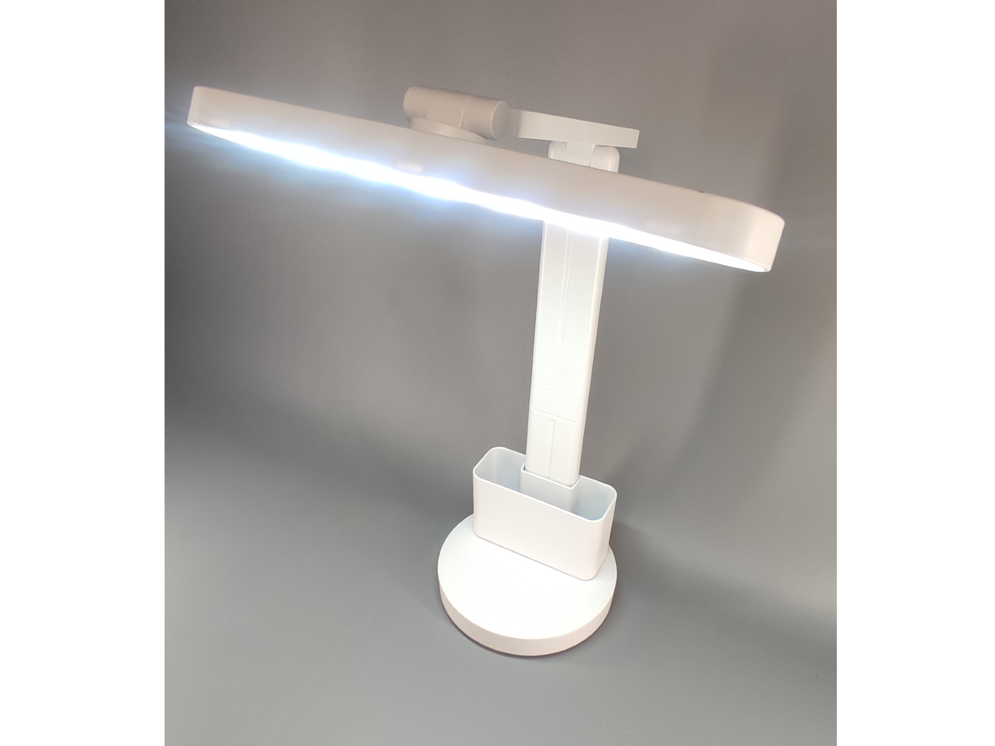 Lámpara led para escritorio con portalápices