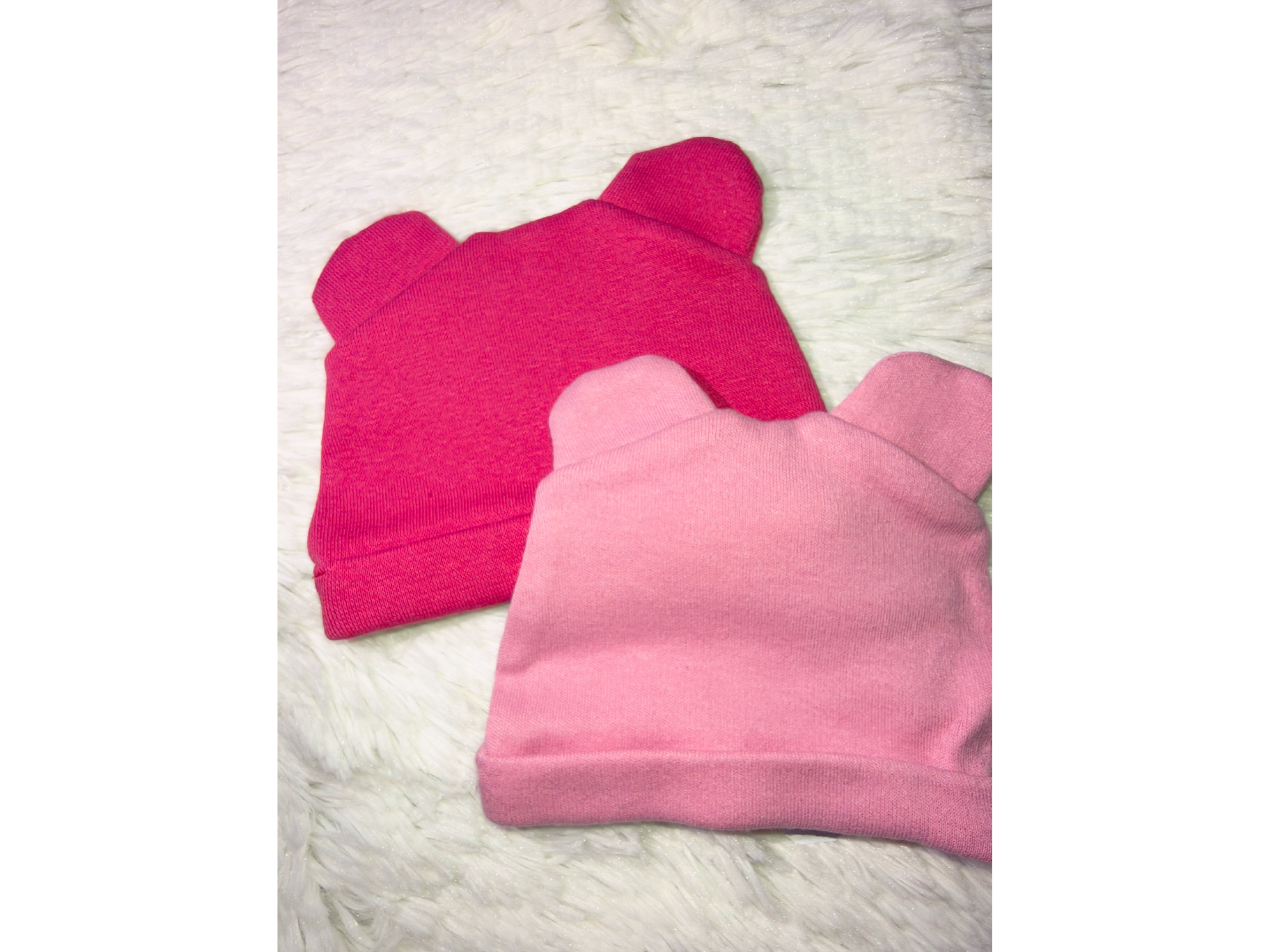 Gorrito de Interlock con Orejitas