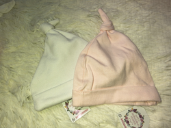 Gorrito de Algodon con un nudo