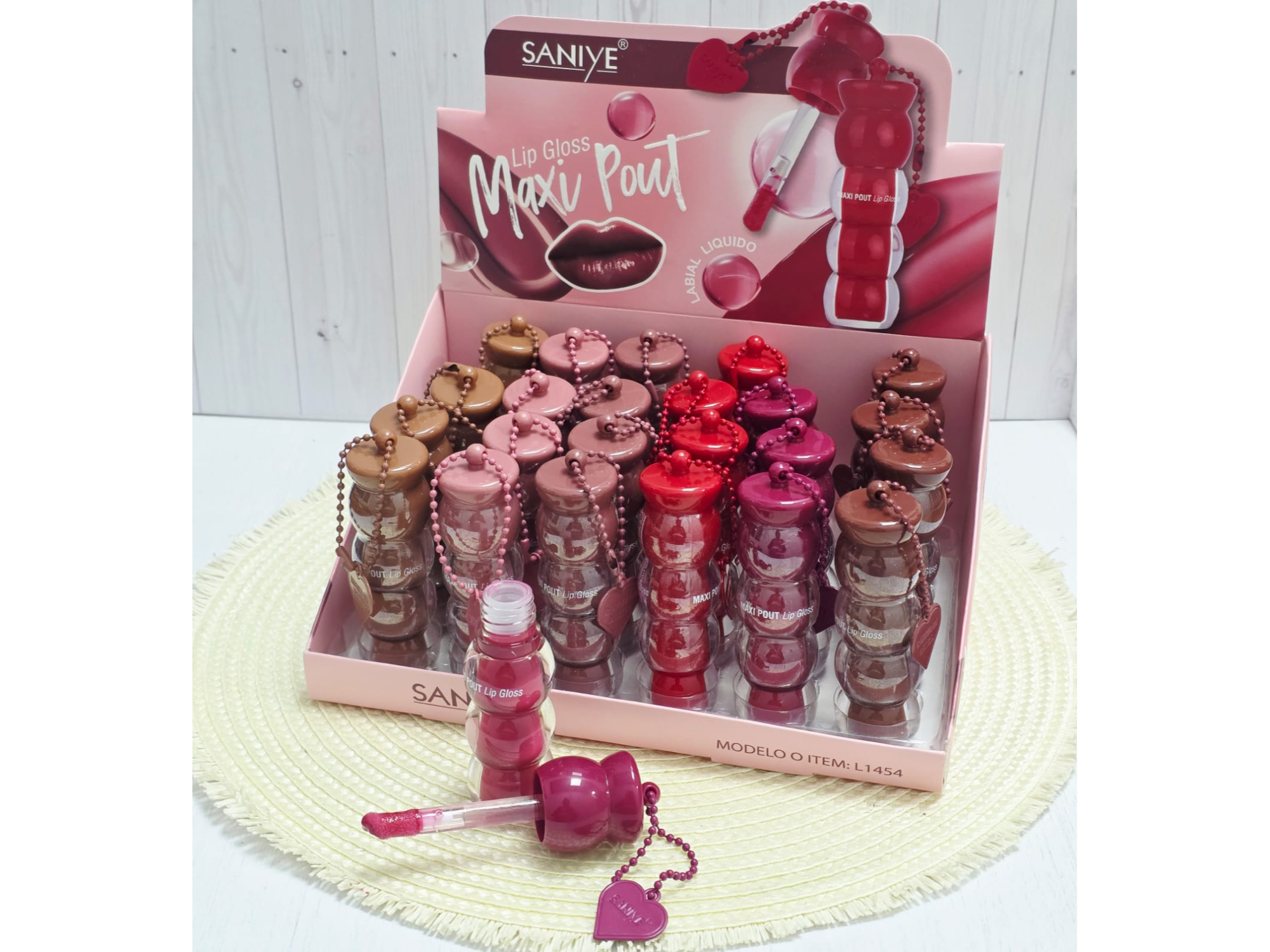 Brillo Labial Tonalizado Saniye con cadenita