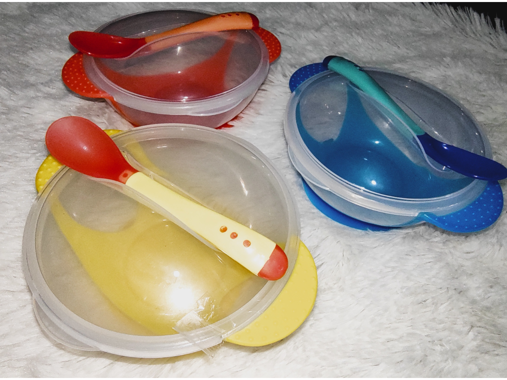 Plato Con Tapa, Succión y Cuchara Incorporada