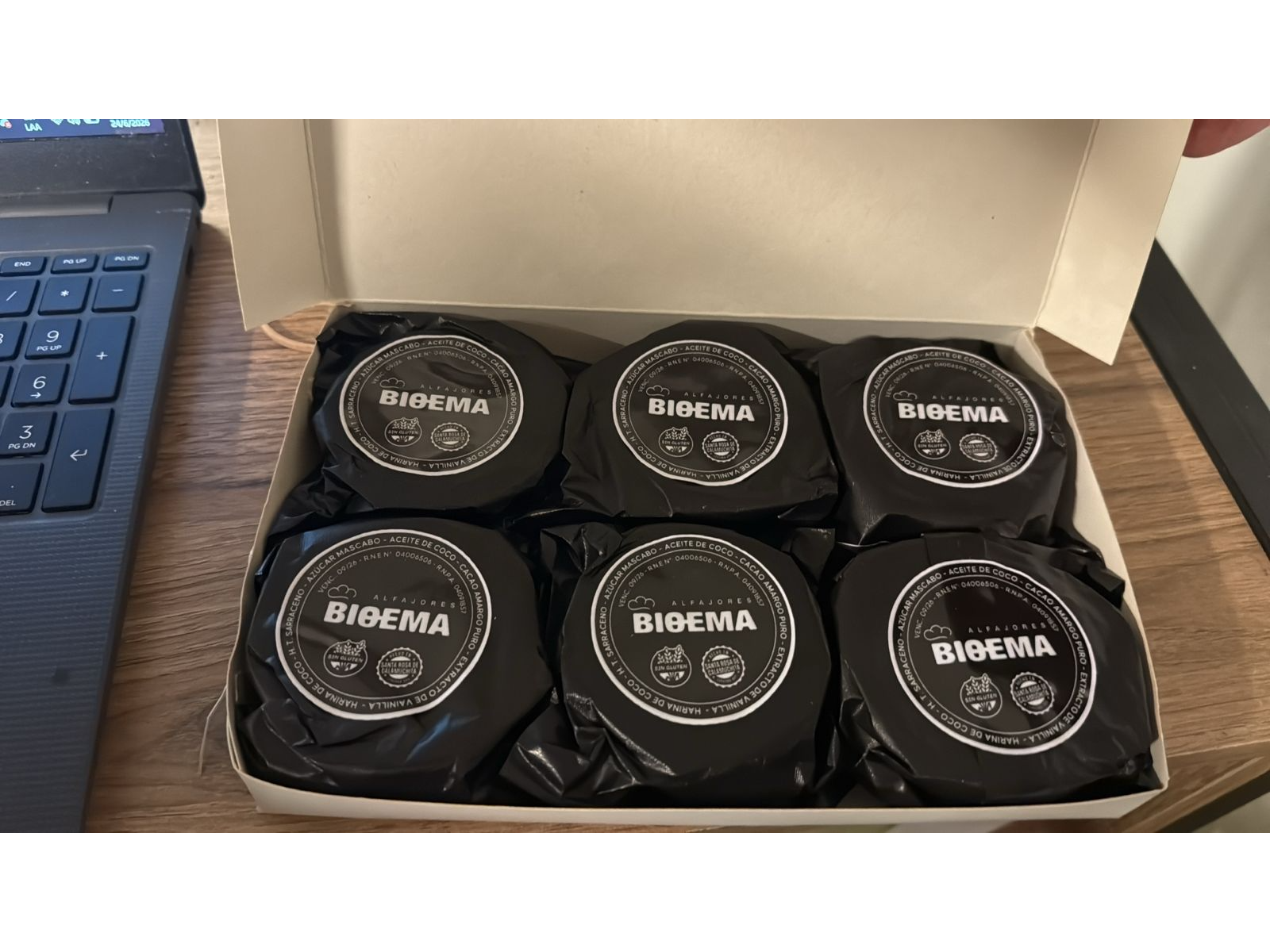 Caja Cerrada Alfajores Bioema ( x 6unid=)