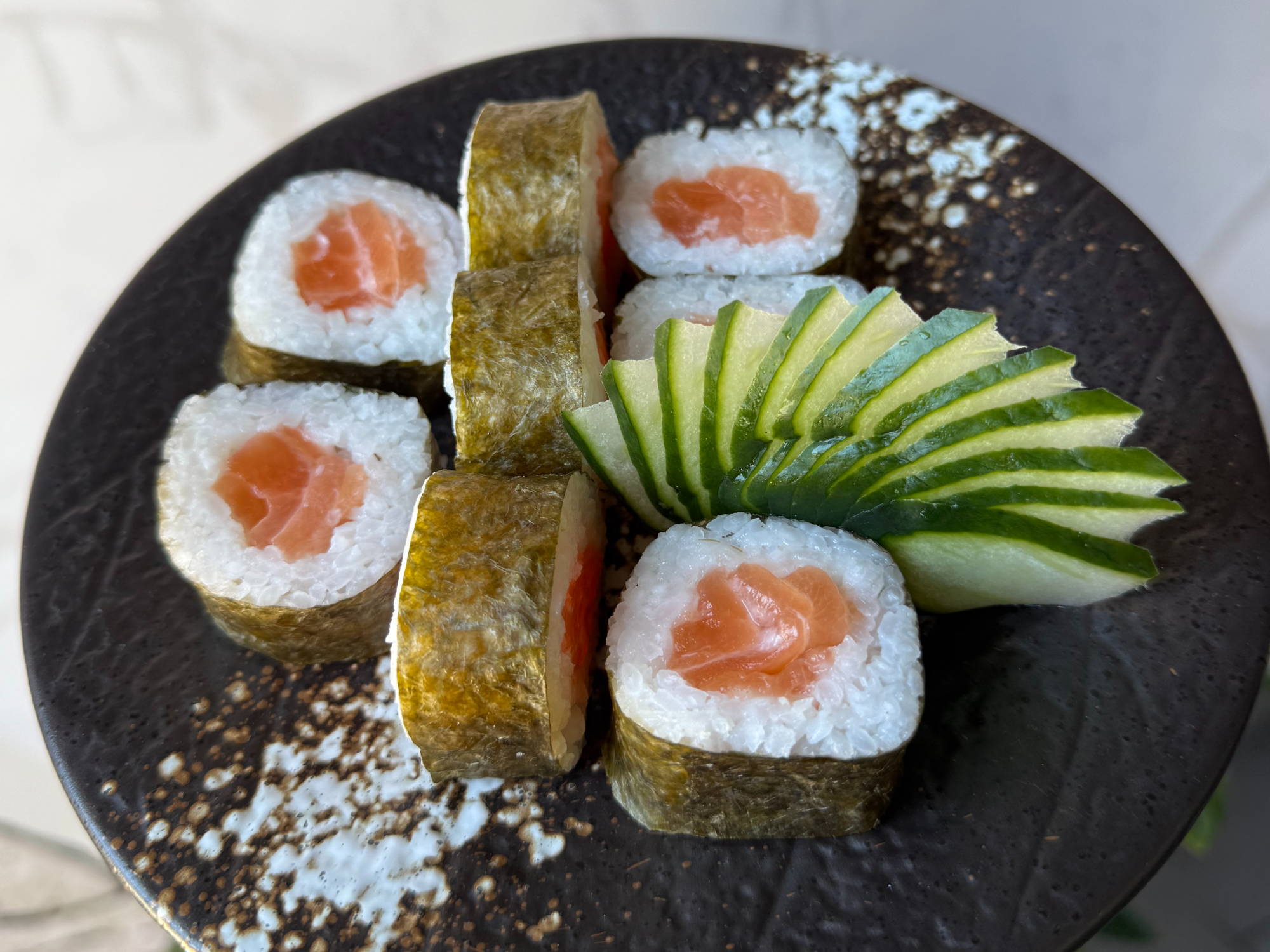 MAKI DE SALMON AHUMADO