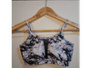 Top suplex estampado tiras finas regulables con detalle microred talle S