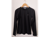 Remera mangas largas con friza ,entallada talle M