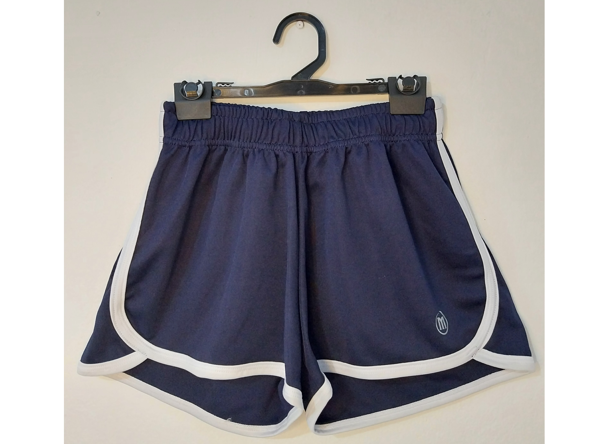 Shorts deportivo con boquilla talle S