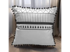 FUNDA DE ALMOHADON ESTAMPADA CON POMPONES+ RELLENO DE ALMOHADON
