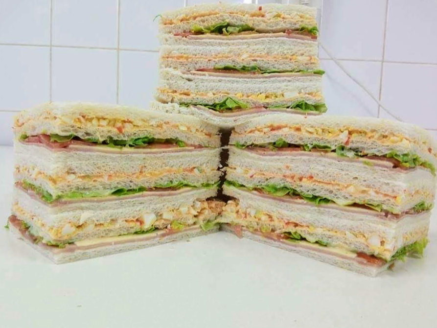 (15) Jamon queso lechuga tomates huevos morrones (x4 u.)