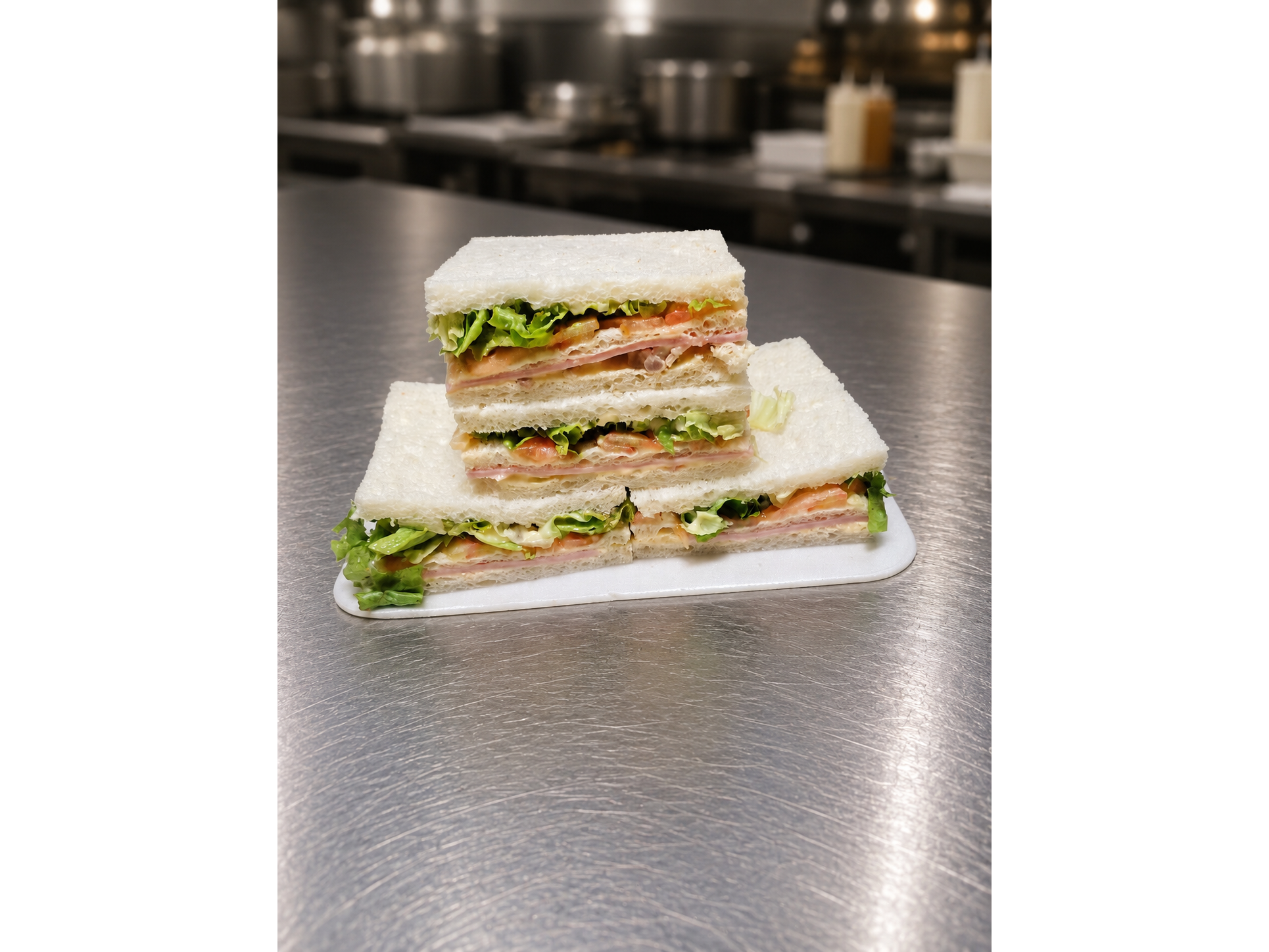 (13) Pollo jamon cocido lechuga tomates (x4 u.)